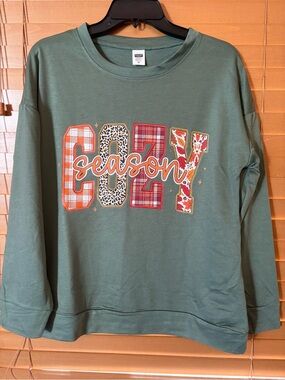 Beautiful Fall Women's NWOT Green Crewneck Sweatshirt - 'Cozy Season' Graphic